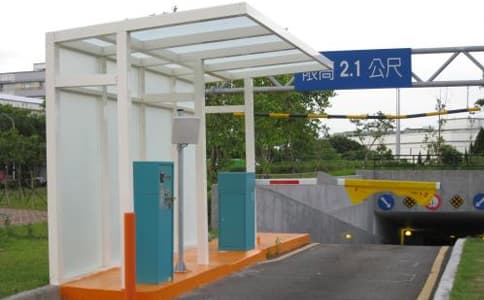 RFID陶瓷卡車輛管理抗金屬標(biāo)簽UT5867用于智能停車場管理